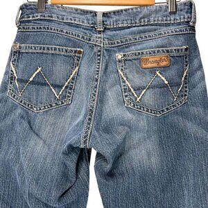 Wrangler Premium Patch Bootcut Jeans 7x32 Womens Medium Wash Denim Cowgirl